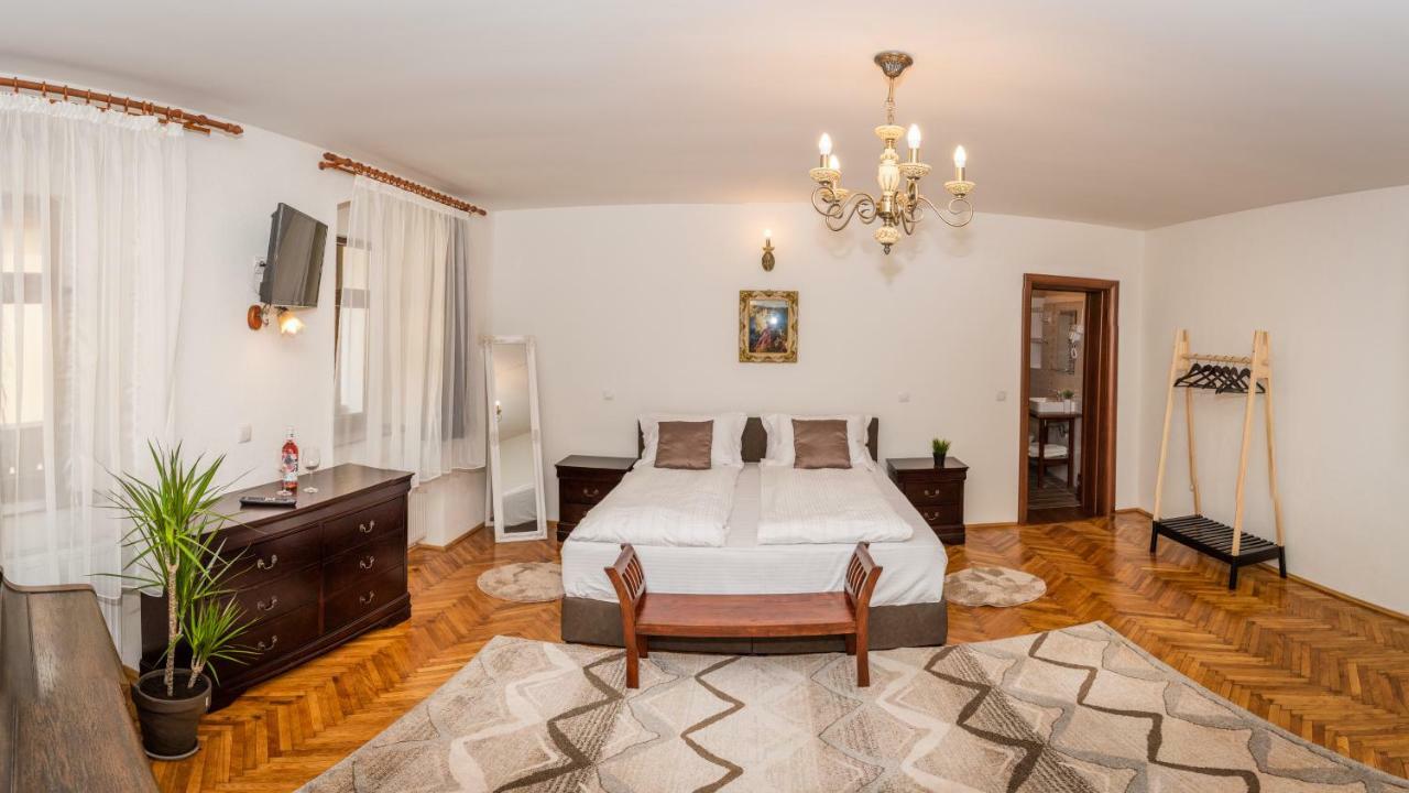Musik Apartments Old Town Sibiu Bagian luar foto