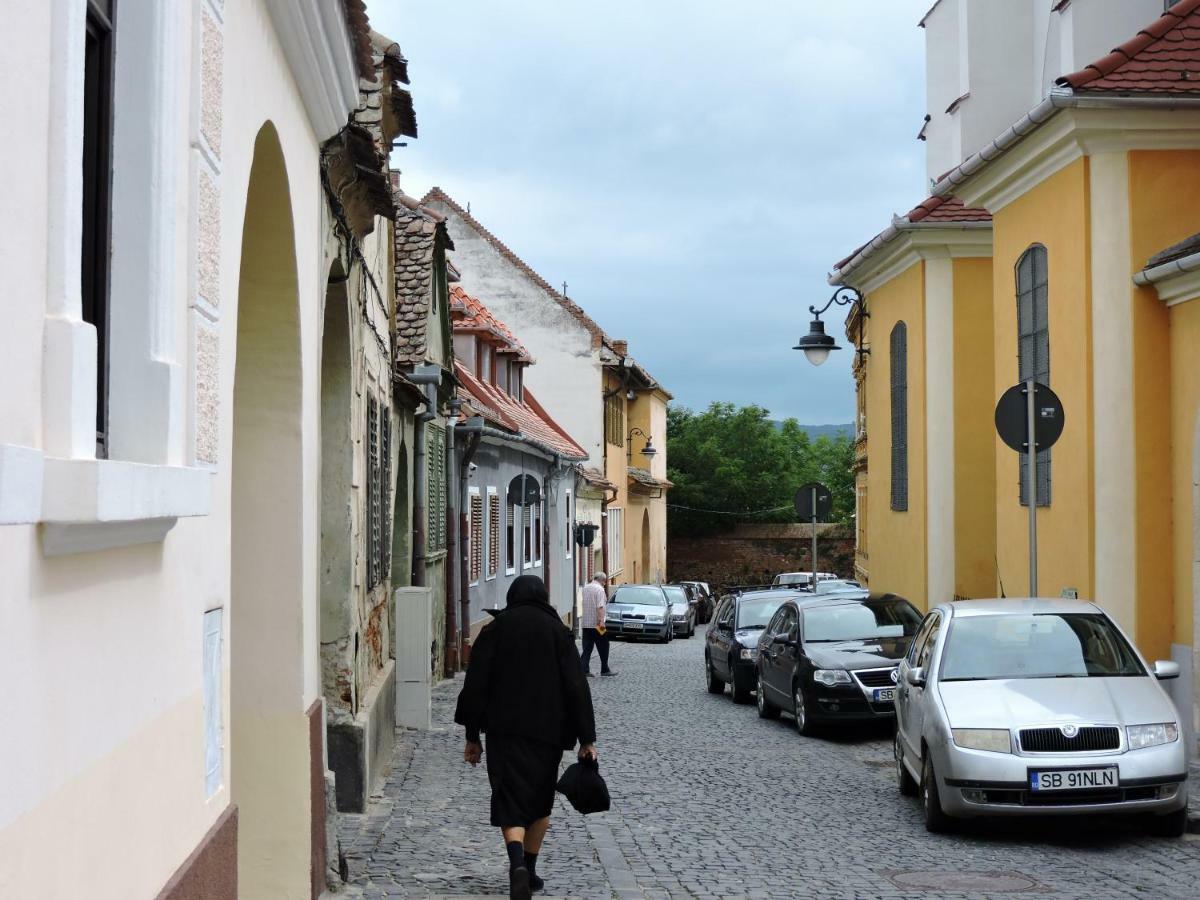 Musik Apartments Old Town Sibiu Bagian luar foto